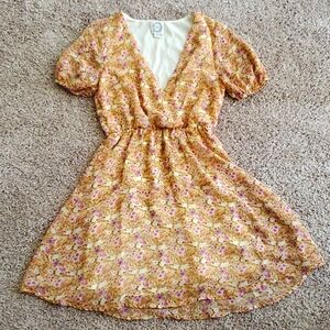 Francesca's Floral Puff Sleeve Dress